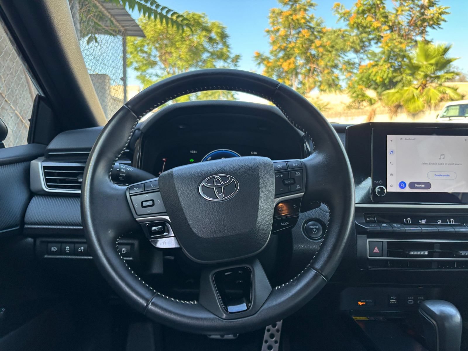 Used 2025 Toyota Camry SE FWD image 27