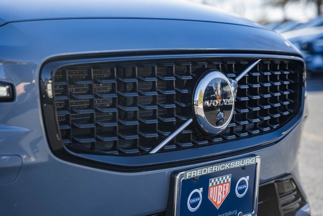 Used 2023 Volvo S60 T8 Plus image 10