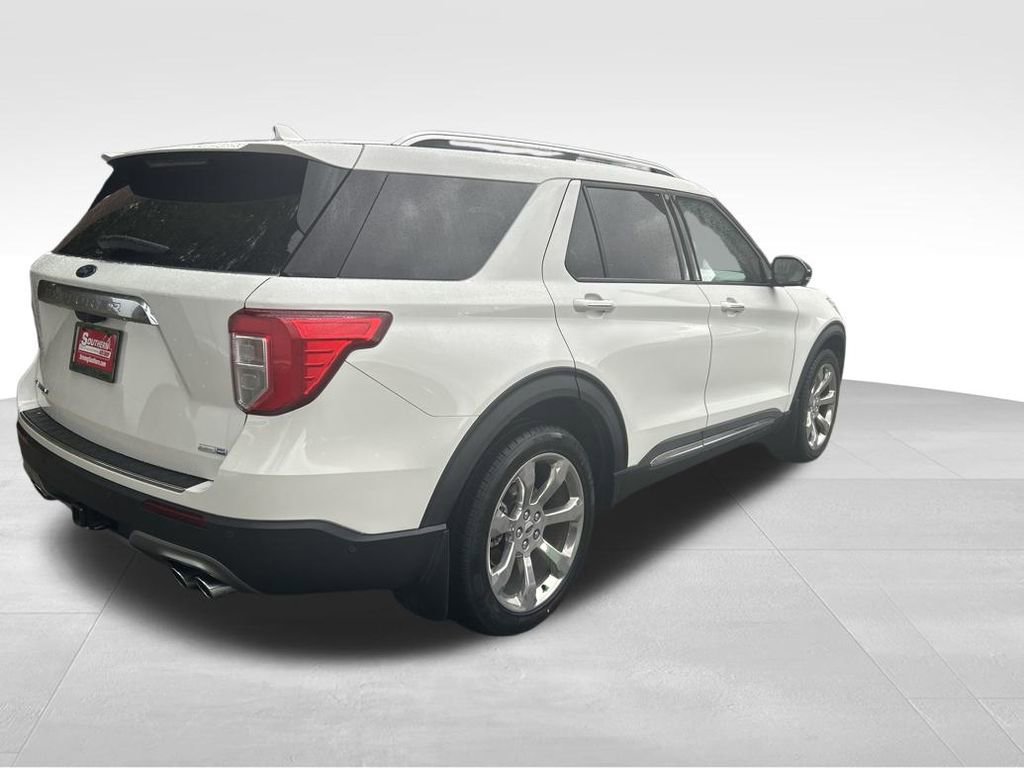 Used 2020 Ford Explorer Platinum w/ Premium Technology Package image 5