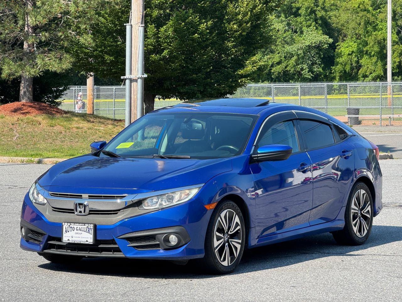 Used 2017 Honda Civic EX-L image 3