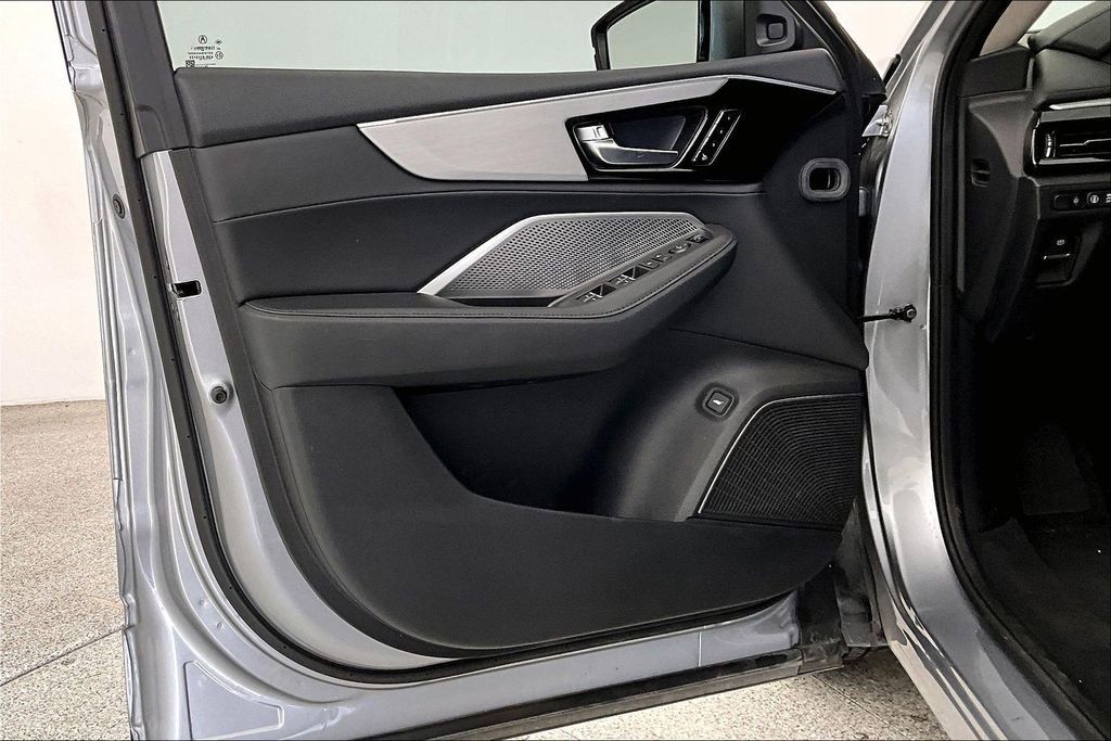 Certified 2023 Acura MDX FWD image 21