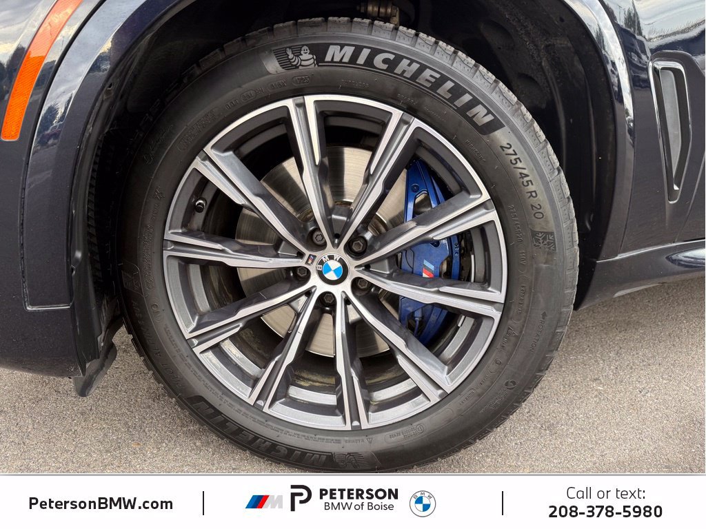 Used 2019 BMW X5 xDrive50i w/ M Sport Package AWD/4WD image 41
