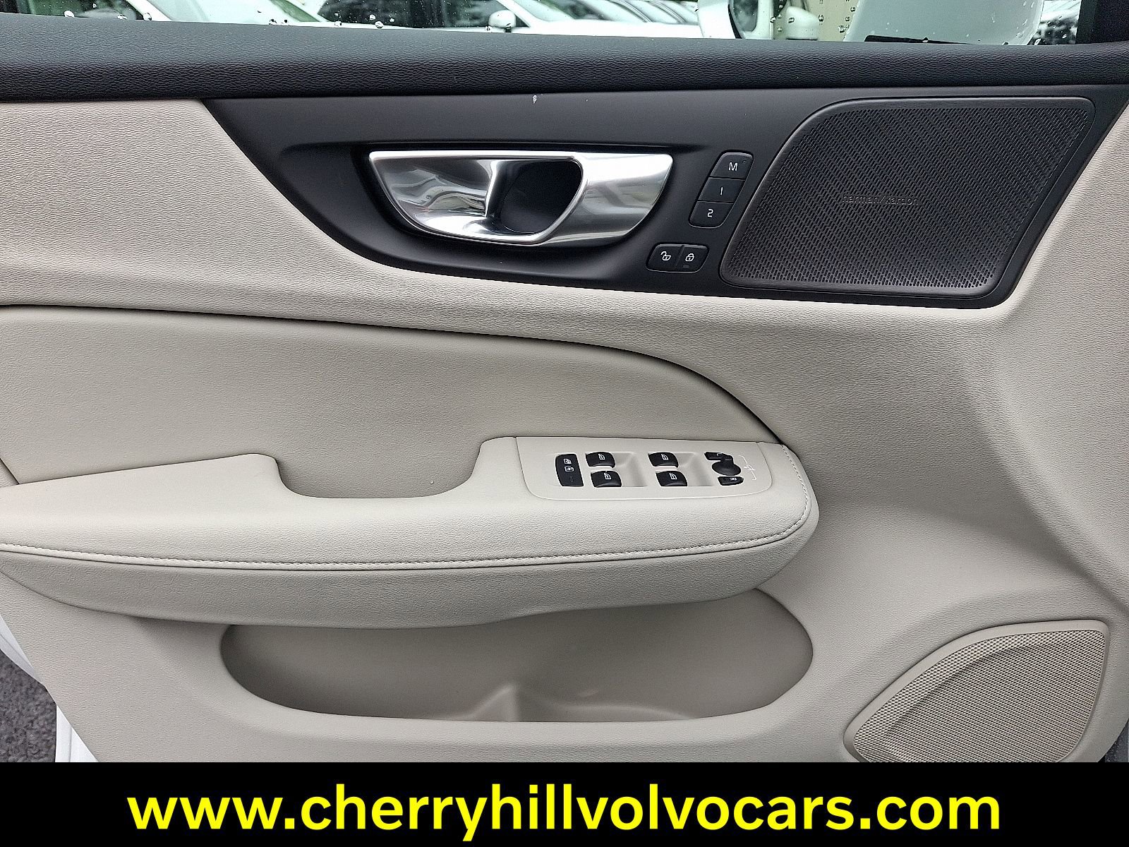 New 2026 Volvo V60 B5 Cross Country Plus w/ Protection Package Premier image 13