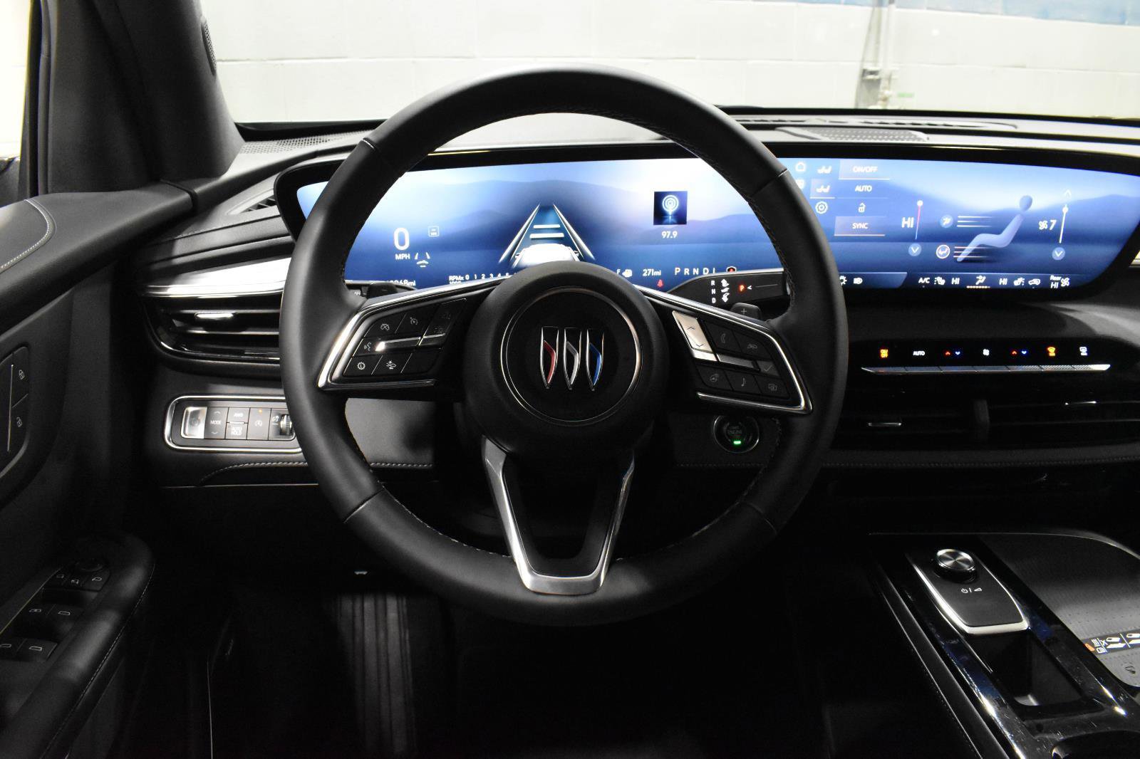 Used 2025 Buick Enclave Preferred image 7