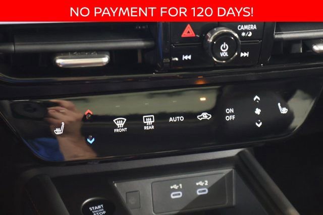 New 2025 Nissan Kicks SR w/ SR Premium Package image 17