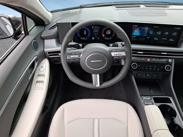 New 2026 Hyundai Sonata SEL FWD image 8