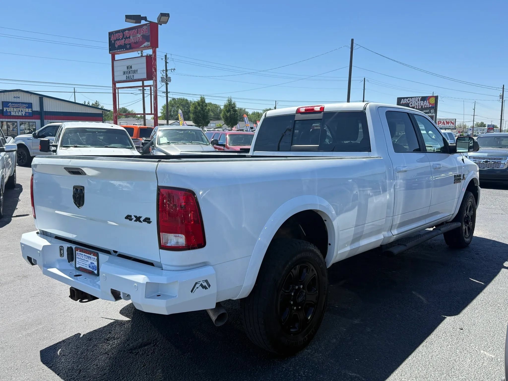 Used 2017 RAM 2500 Big Horn w/ Sport Appearance Group AWD/4WD image 5