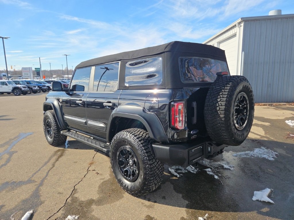 Used 2023 Ford Bronco Wildtrak image 5