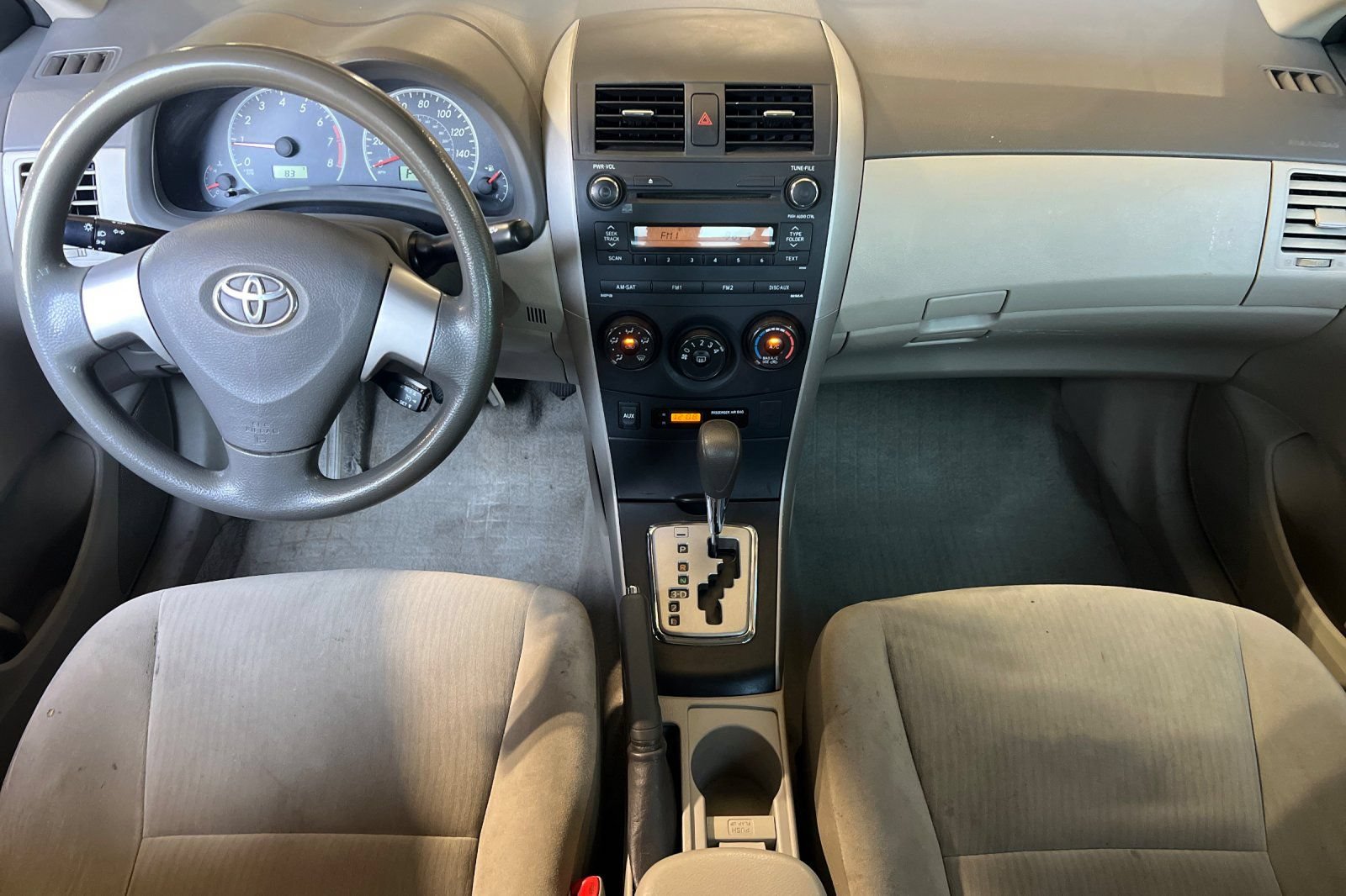 Used 2010 Toyota Corolla LE FWD image 13