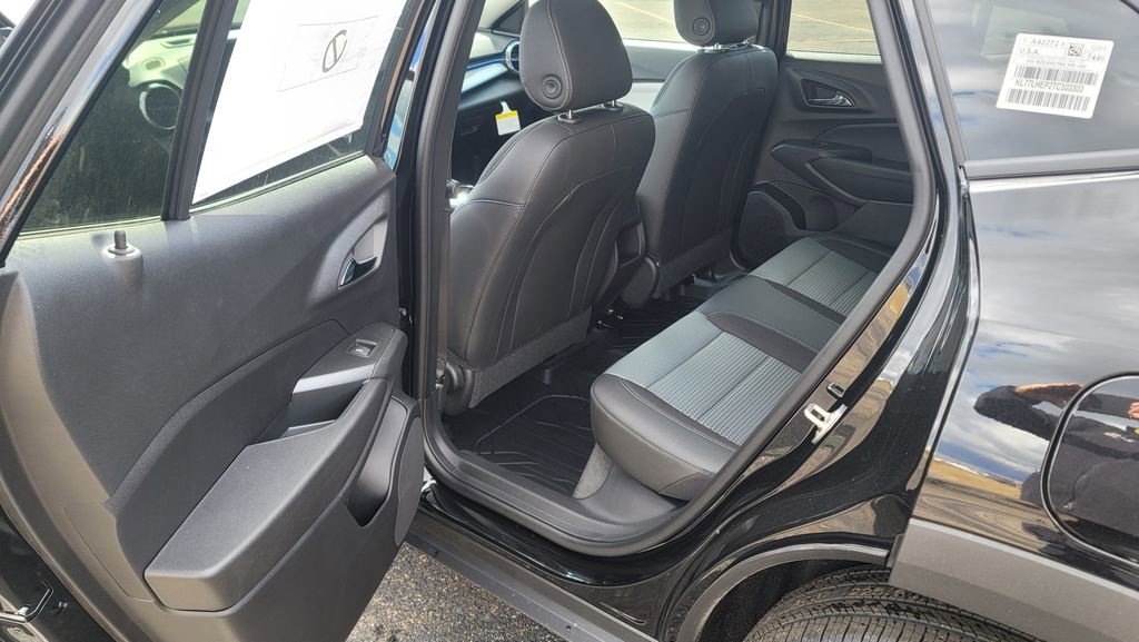 New 2026 Chevrolet Trax LT w/ Driver Confidence Package image 25