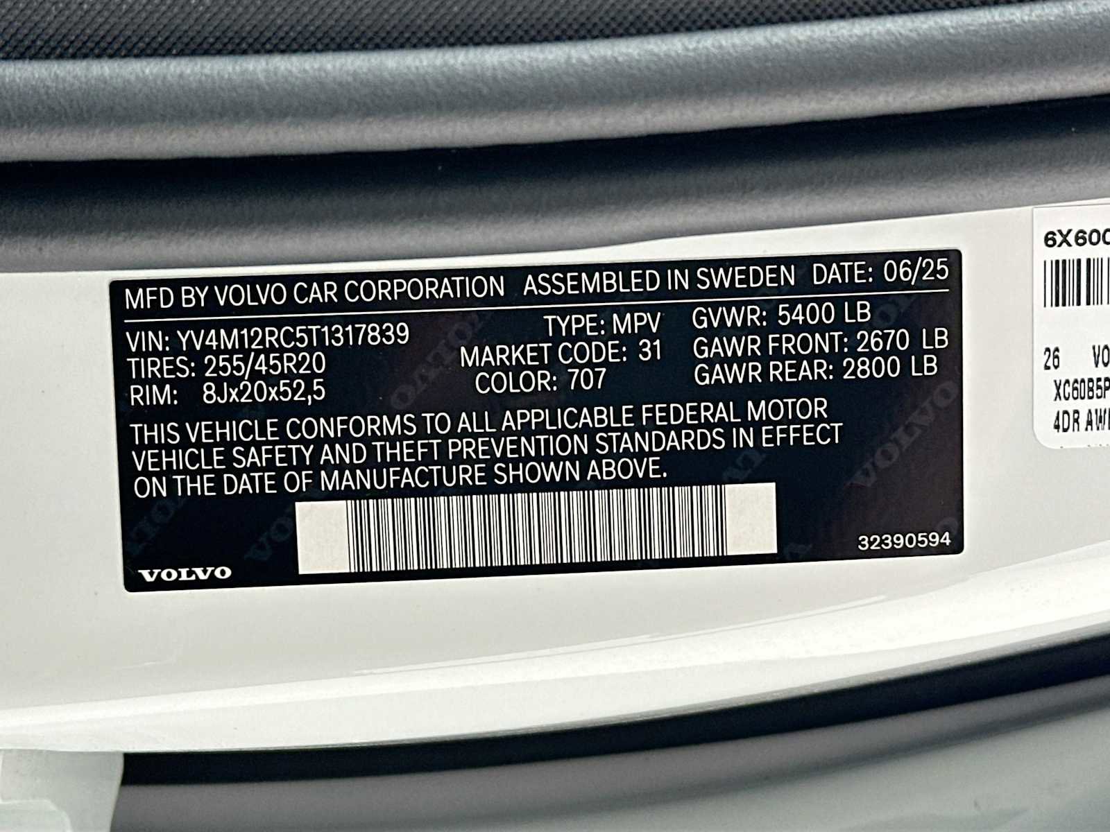 New 2026 Volvo XC60 B5 Plus w/ Protection Package Premier image 30