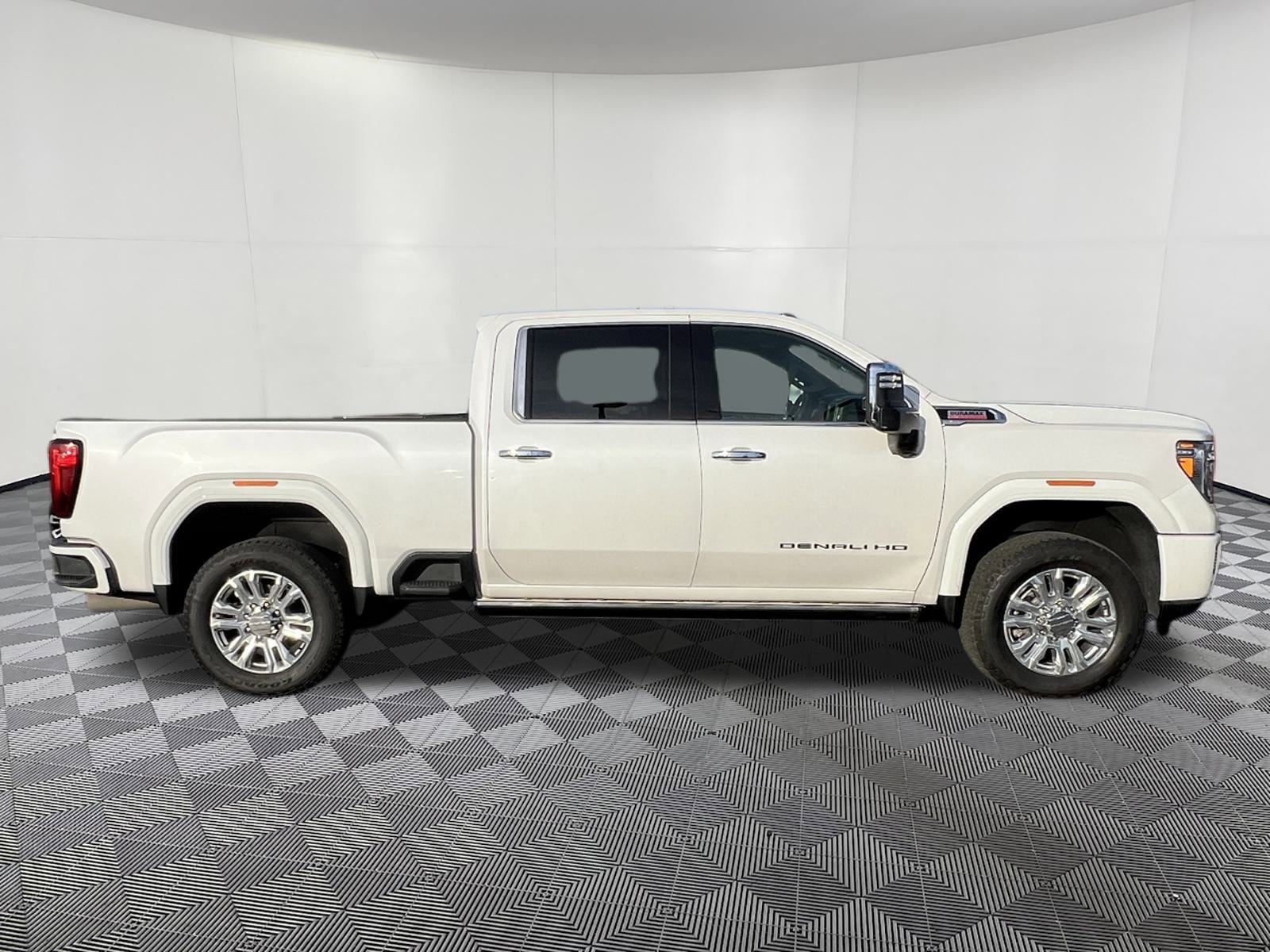Used 2022 GMC Sierra 3500 Denali w/ Denali Ultimate Package image 7