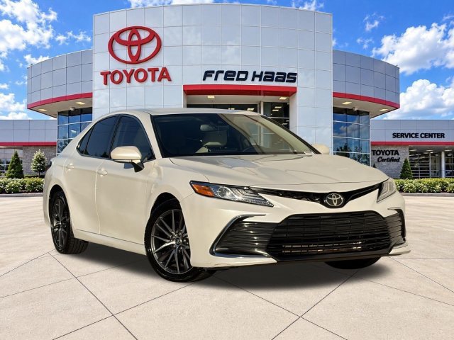 Used 2021 Toyota Camry XLE
