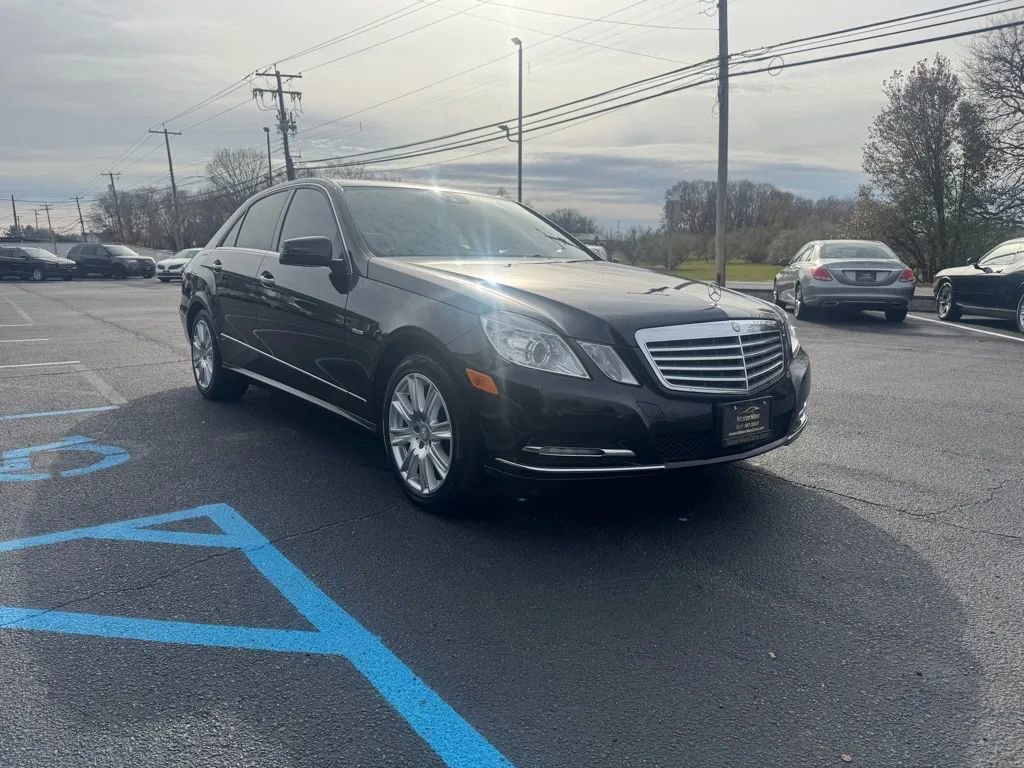 Used 2012 Mercedes-Benz E 350 4MATIC Sedan image 4
