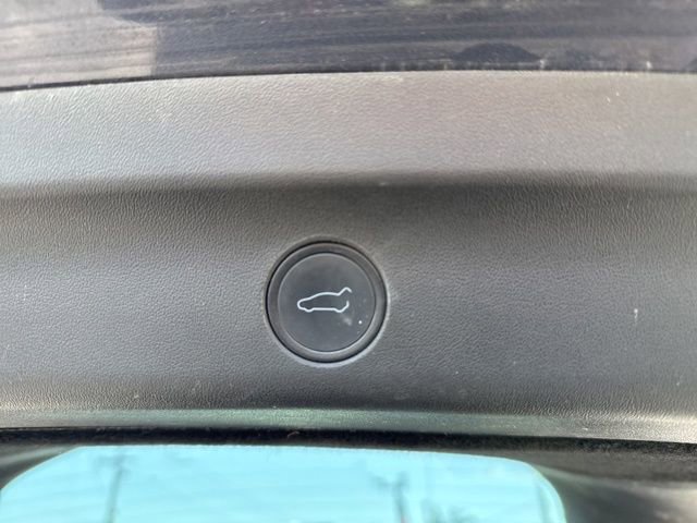 Used 2020 Tesla Model Y Long Range image 15