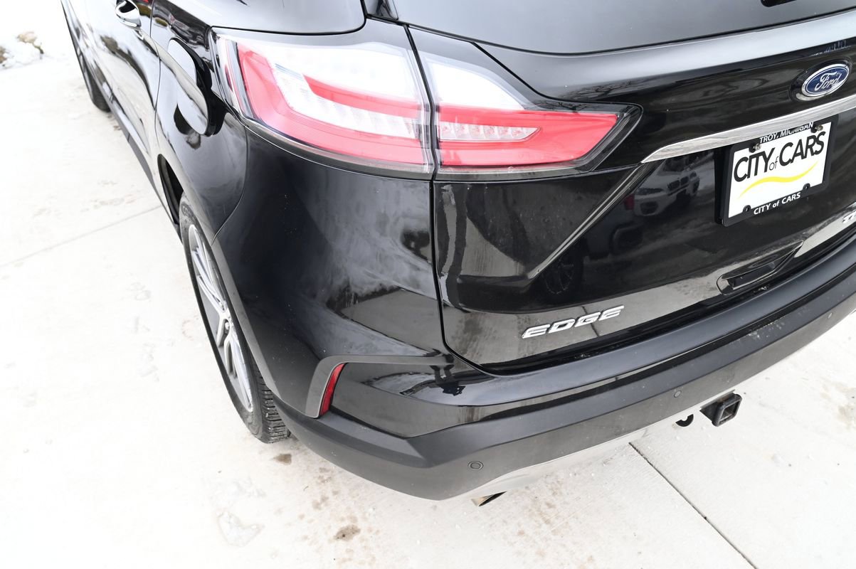Used 2019 Ford Edge Titanium w/ Cold Weather Package image 13