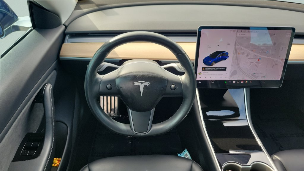 Used 2018 Tesla Model 3 Long Range RWD image 12