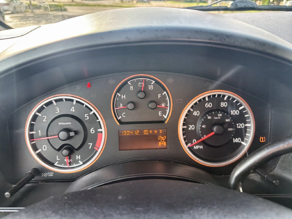 Used 2008 Nissan Titan XE AWD/4WD image 10