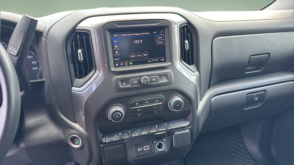 Used 2025 Chevrolet Silverado 1500 Custom w/ Turbomax Blackout Package RWD image 11