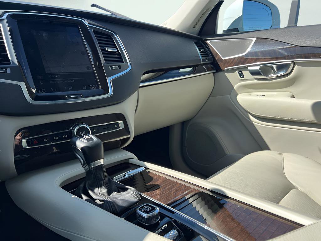 Used 2019 Volvo XC90 T5 Momentum w/ Protection Package Premier AWD/4WD image 53