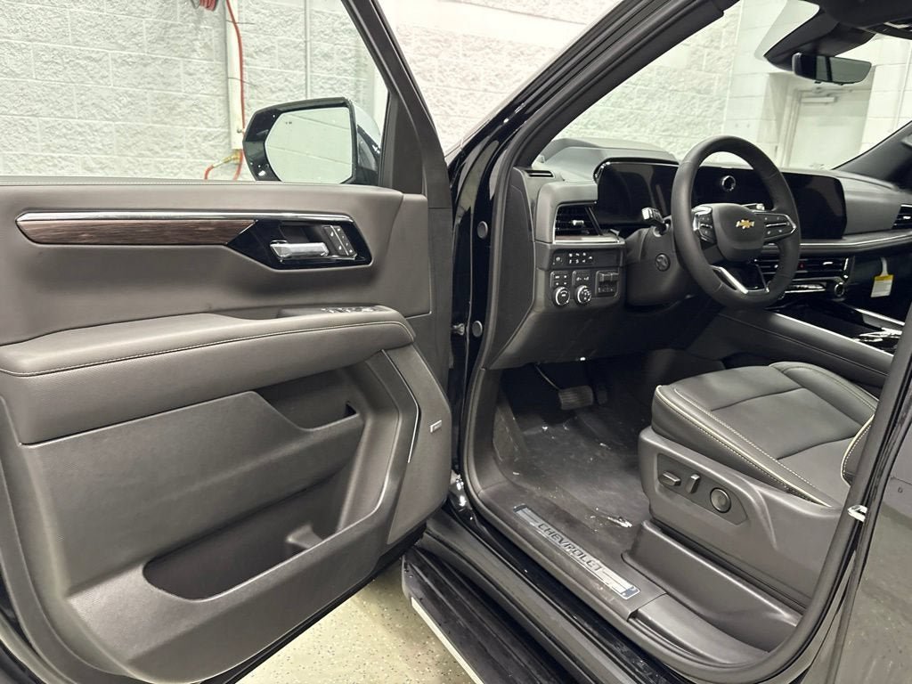 New 2026 Chevrolet Tahoe Premier AWD/4WD image 13