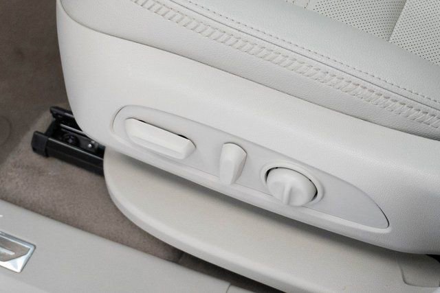 Used 2023 GMC Terrain Denali image 18