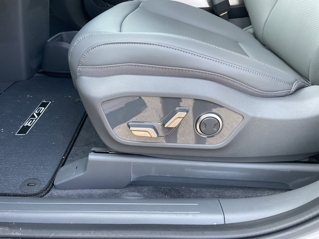 New 2026 Kia EV9 Light image 22