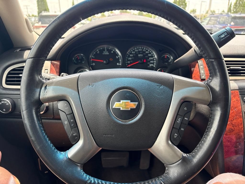 Used 2013 Chevrolet Tahoe LS w/ All-Star Edition AWD/4WD image 2