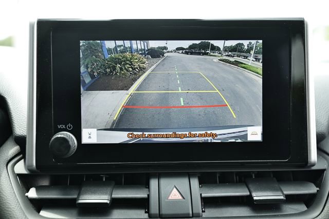 Used 2024 Toyota RAV4 LE AWD/4WD image 35