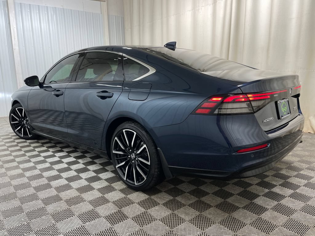 Used 2024 Honda Accord Touring image 5