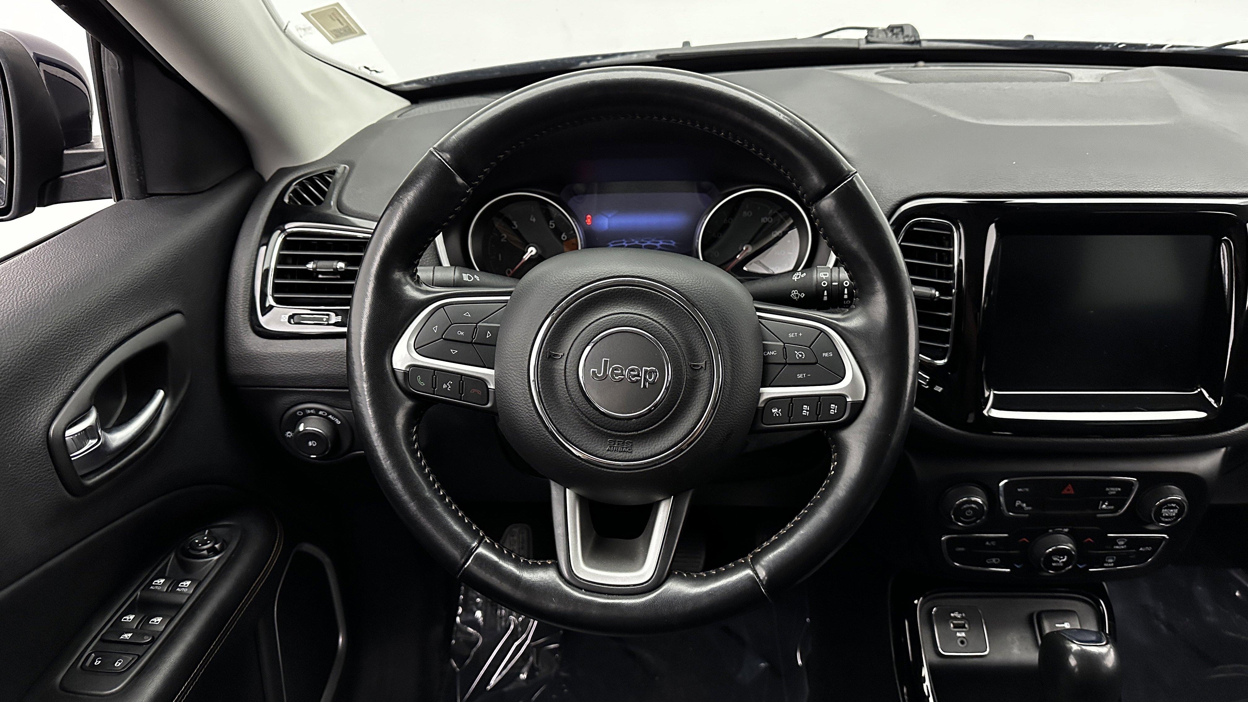 Used 2021 Jeep Compass Limited image 25