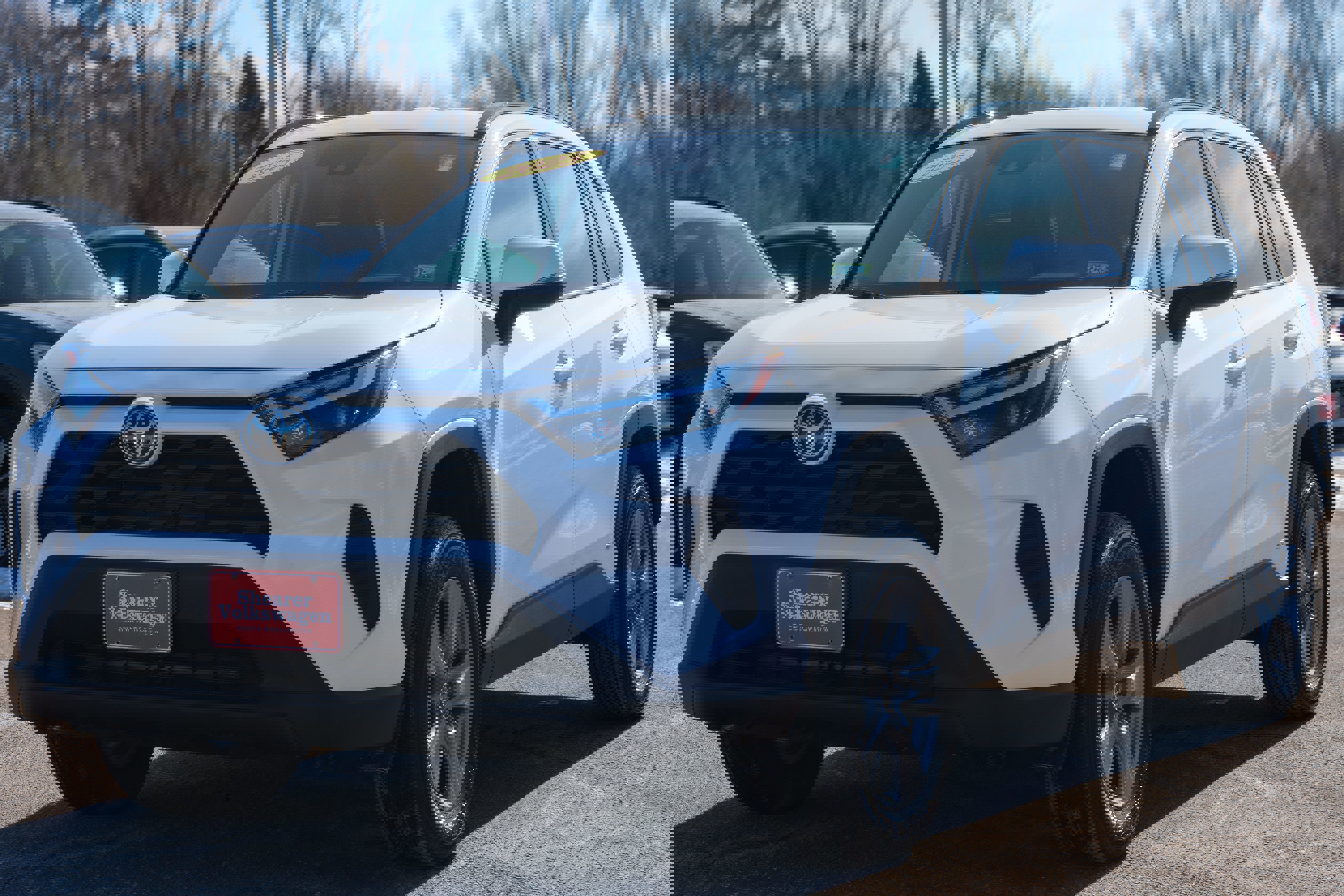 Used 2025 Toyota RAV4 XLE w/ Weather Package image 2