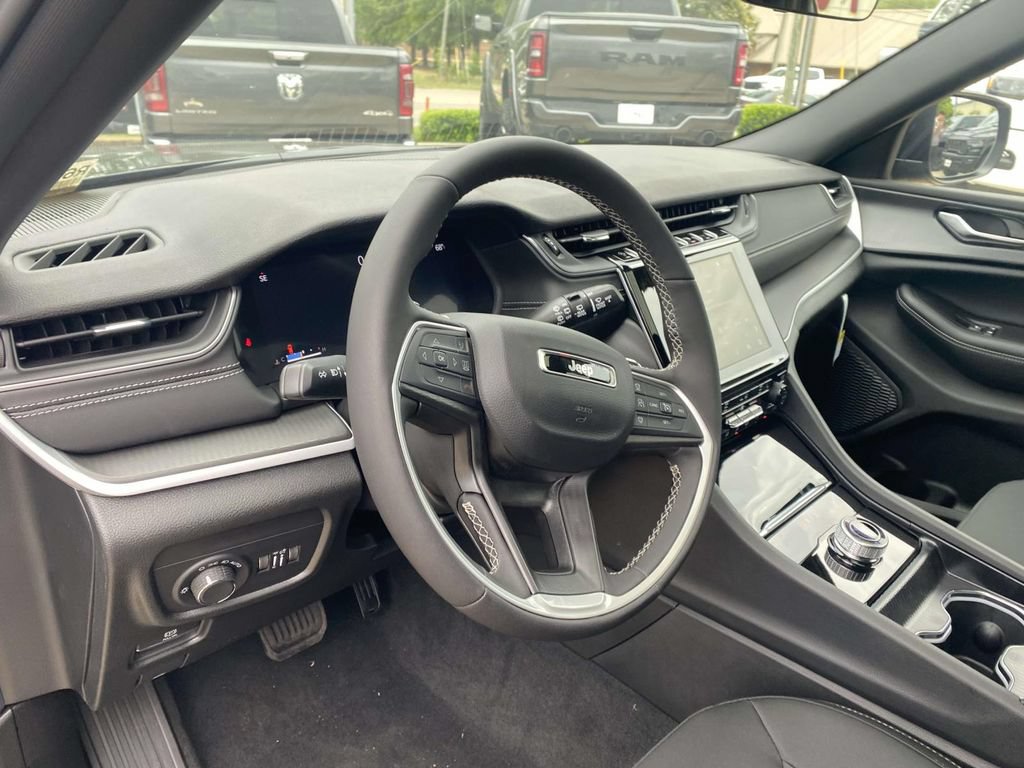 New 2026 Jeep Grand Cherokee L 2WD image 46