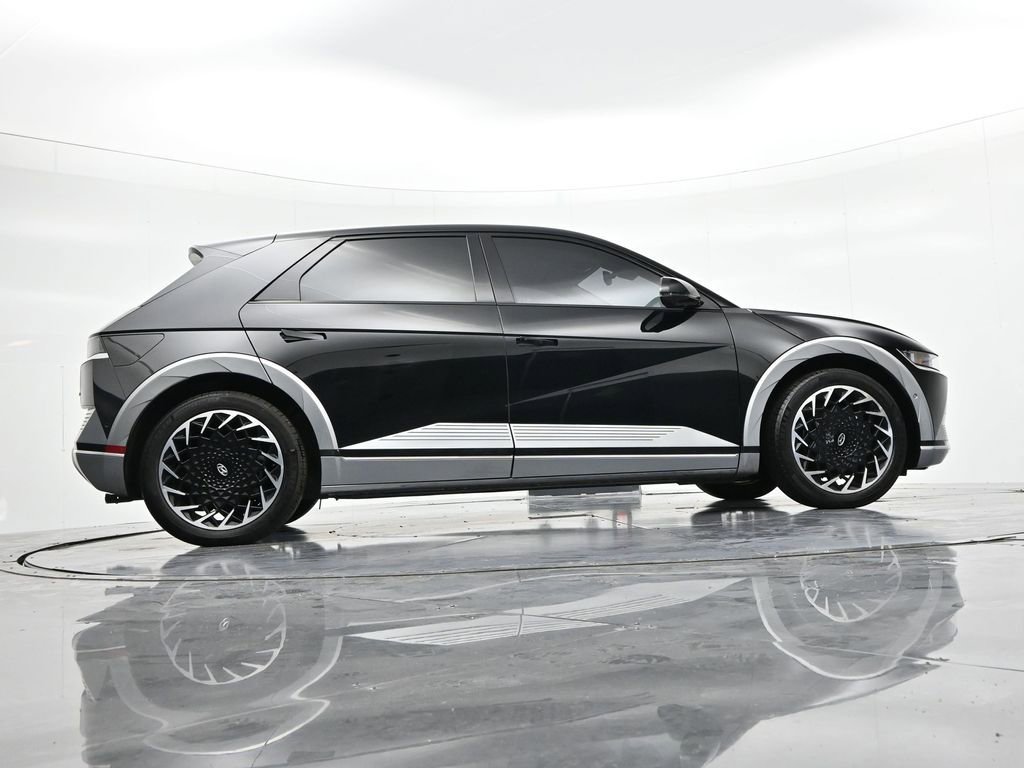 Used 2023 Hyundai Ioniq 5 Limited image 24