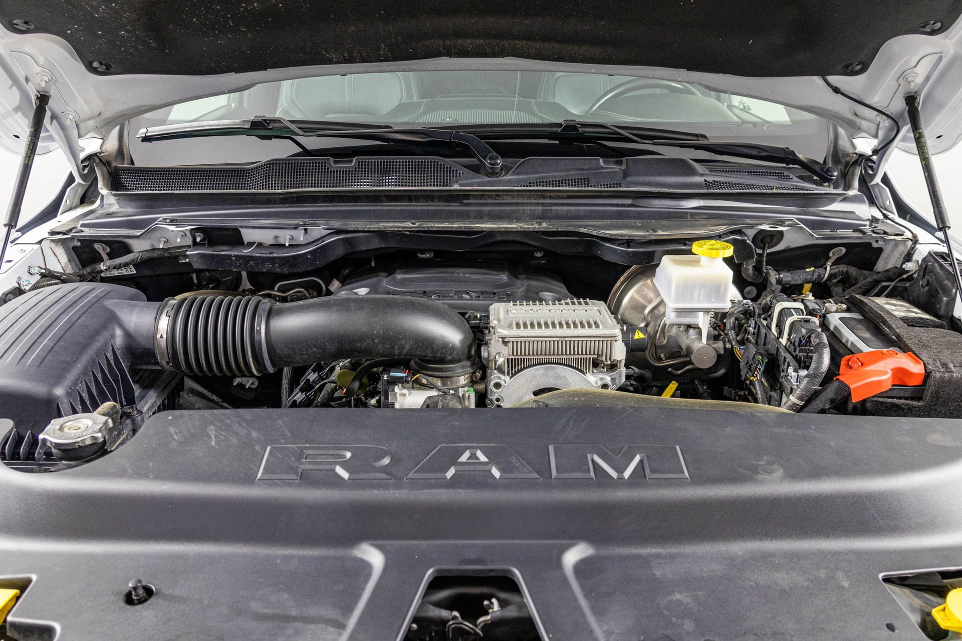 Used 2023 RAM 1500 Limited w/ Body Color Bumper Group image 42