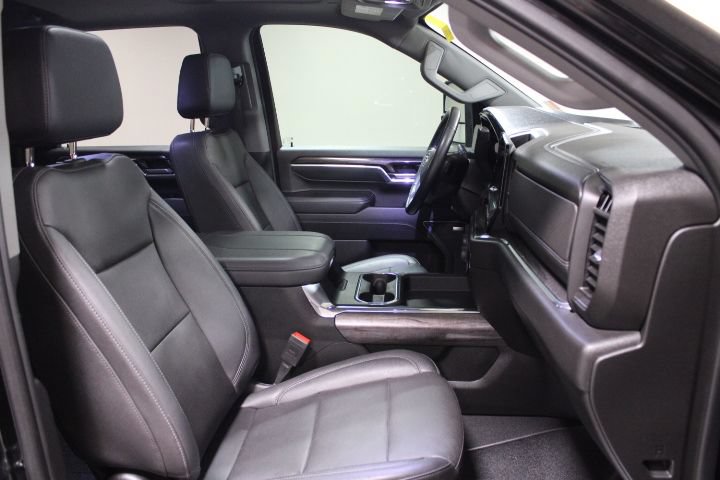 Used 2024 Chevrolet Silverado 2500 LTZ w/ LTZ Convenience Package AWD/4WD image 26