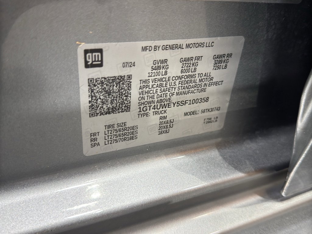 Used 2025 GMC Sierra 3500 Denali w/ Denali Reserve Package image 48