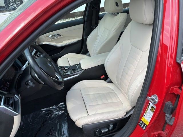 Used 2022 BMW 330i xDrive Sedan w/ Premium Package 2 image 13