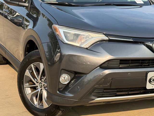 Used 2016 Toyota RAV4 XLE w/ Convenience Package AWD/4WD image 4