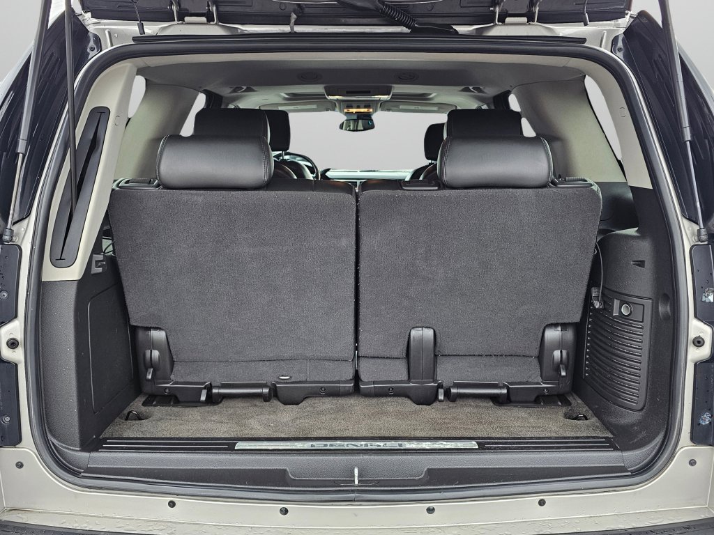 Used 2007 GMC Yukon Denali image 15