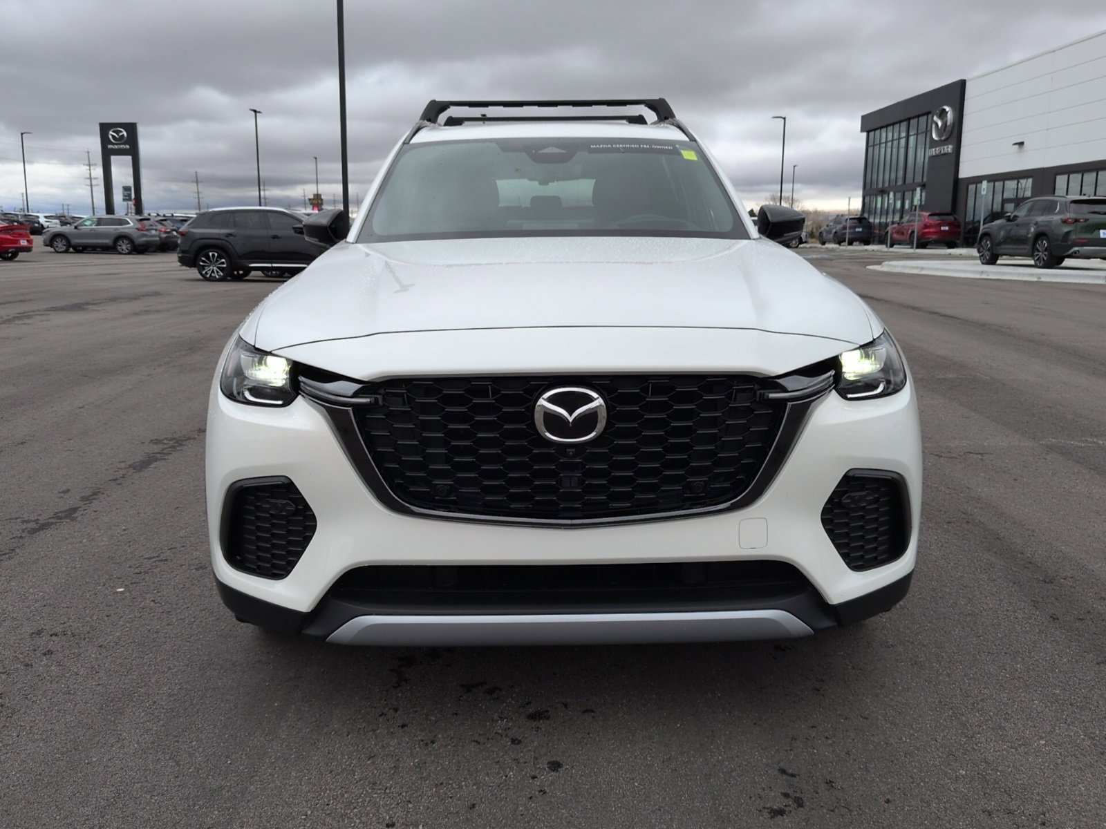 Certified 2025 MAZDA CX-70 Plug-In Hybrid w/ Premium Plus image 2