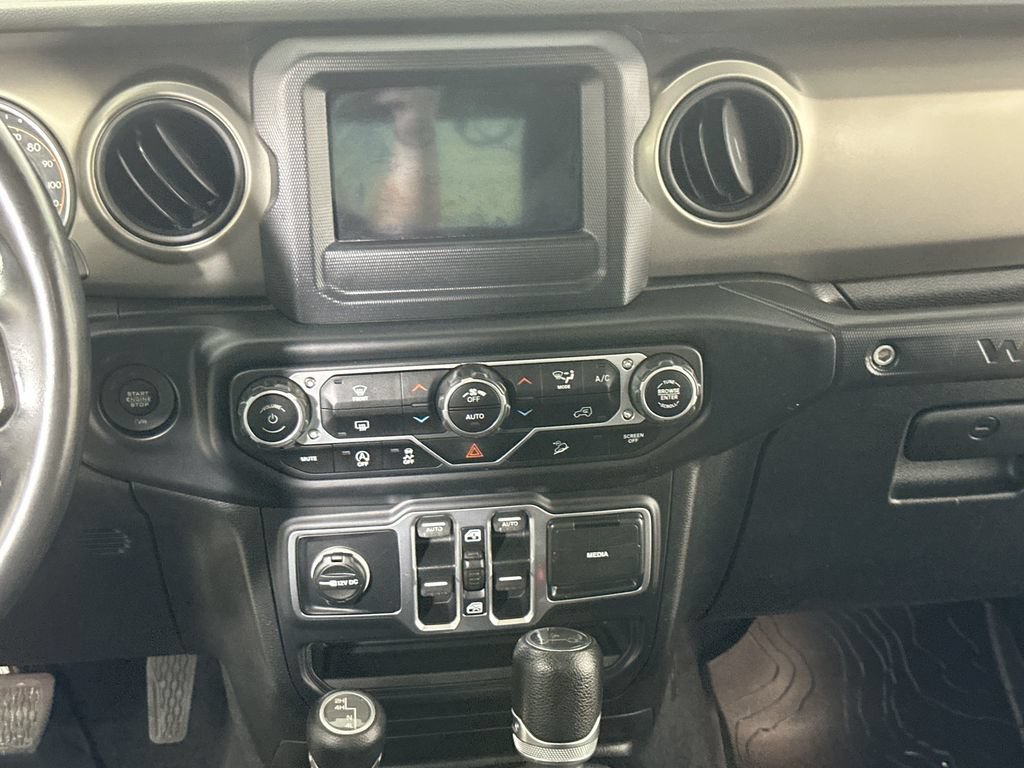 Used 2018 Jeep Wrangler Unlimited Sport S AWD/4WD image 18