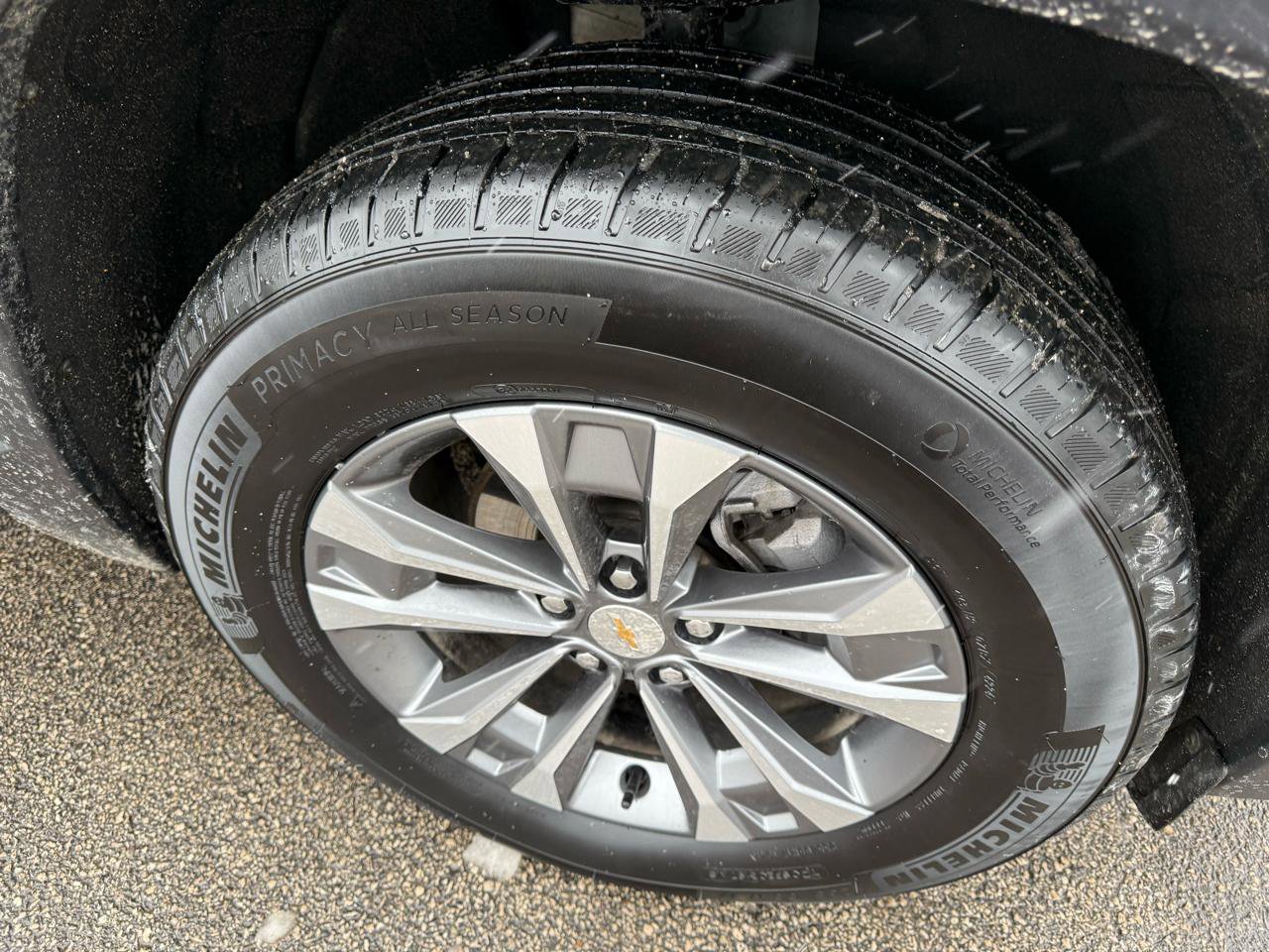 Used 2025 Chevrolet Equinox LT image 9