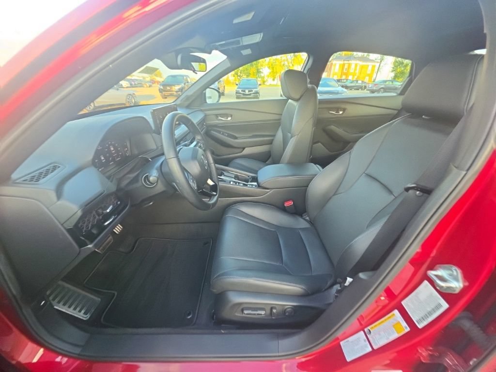 Used 2025 Honda Accord Sport image 14