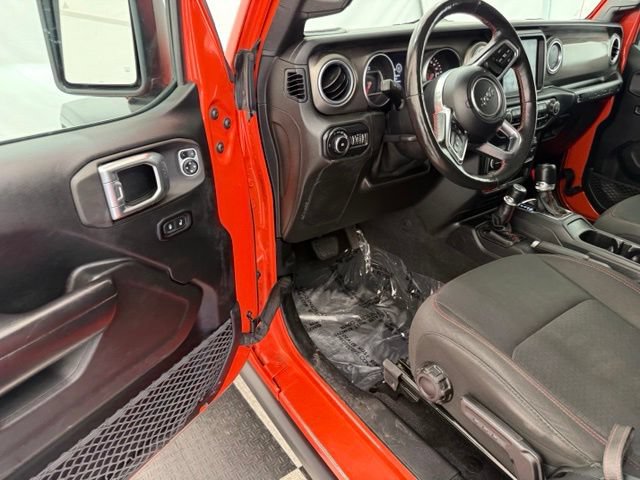 Used 2018 Jeep Wrangler Rubicon w/ Uconnect 4C Nav & Sound Group AWD/4WD image 28