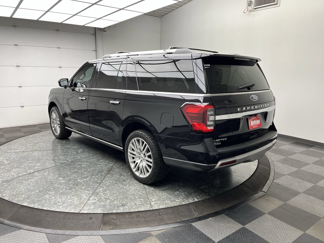 Used 2024 Ford Expedition Max Limited w/ Excursion Package AWD/4WD image 37