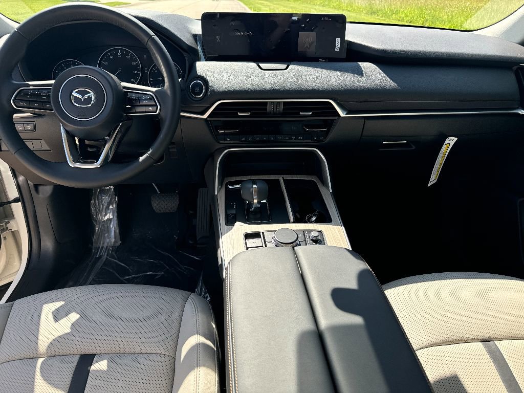 New 2025 MAZDA CX-90 3.3 Turbo w/ Preferred Package image 23