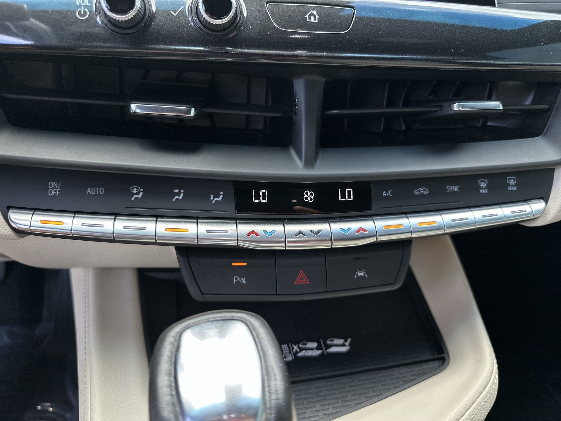 Used 2023 Cadillac CT4 Luxury RWD image 15