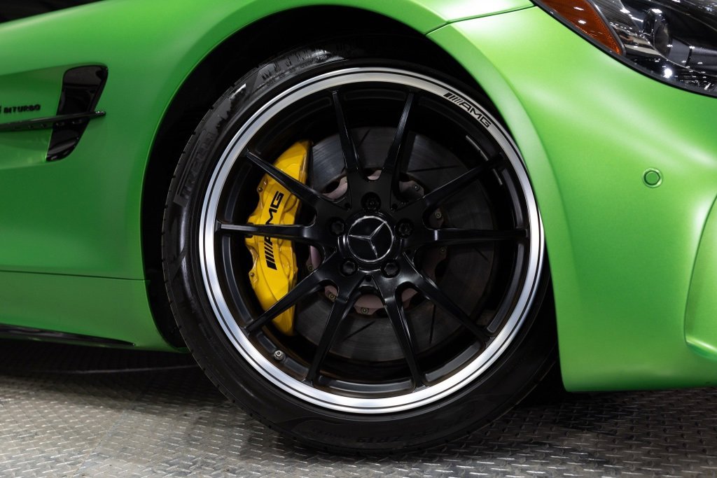 Used 2018 Mercedes-Benz AMG GT R image 34