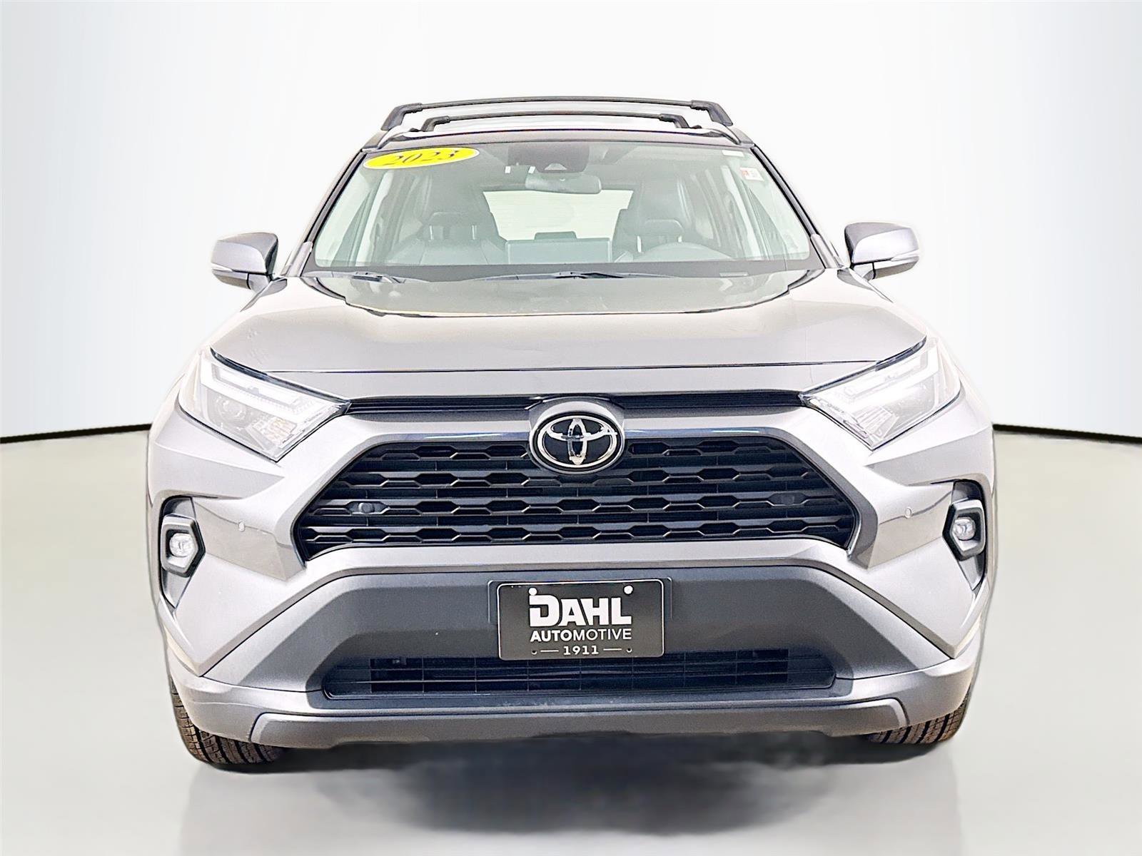Used 2023 Toyota RAV4 XLE Premium image 2
